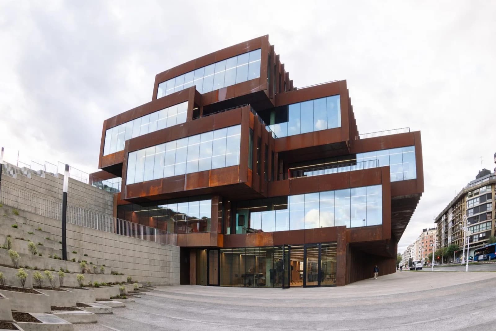 Fachada del GOe en Donostia / San Sebastián